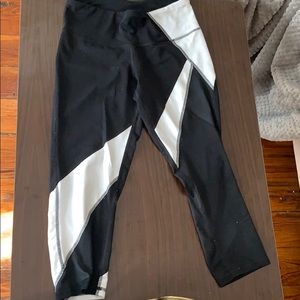 Black and white workout leggings